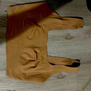 Skims bralette top beige